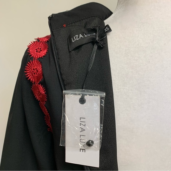 NWT ModCloth Liza Lux Red Appliqué Outlined Long Sleeve A-Line Black Dress 1X - Picture 11 of 14